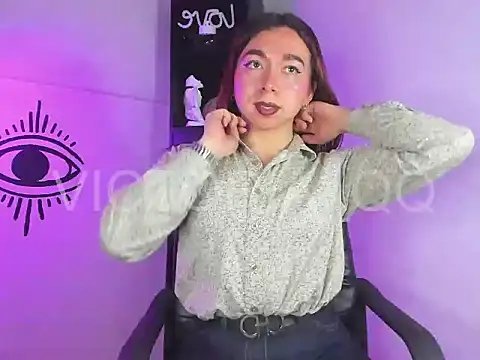 Snapshot of victoria_qq chatting on 4, 1, 2025 victoria qq online show from 4, 1, 2025