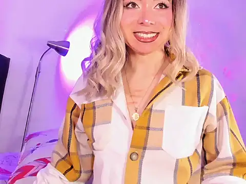 Snapshot of victoria_qq chatting on 28, 11, 2025 victoria qq online show from 28, 11, 2025