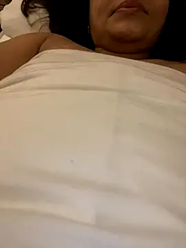 Snapshot of winterforu chatting on 25, 11, 2025 winterforu online show from 25, 11, 2025