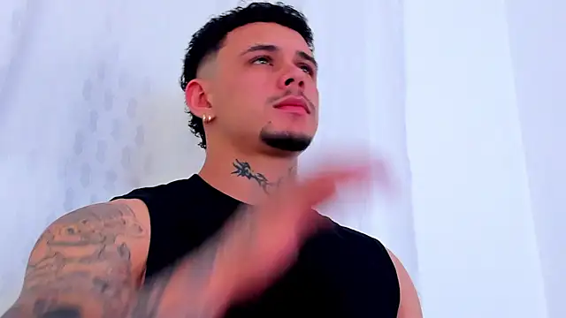 NoahhBrown online show from 9, 11, 2025