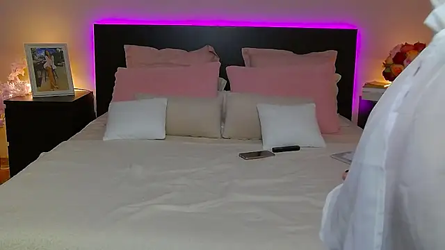 AyanaJoy online show from 10, 1, 2026