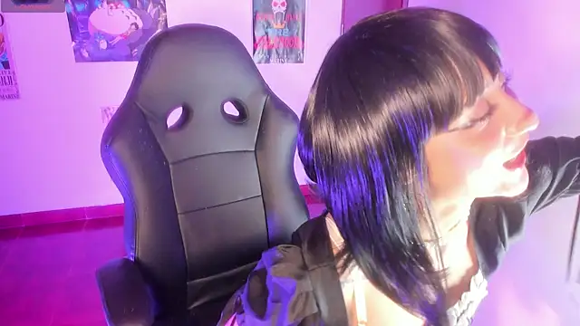 Snapshot of MonxxsLove chatting on 5, 7, 2026 MonxxsLove online show from 5, 7, 2026
