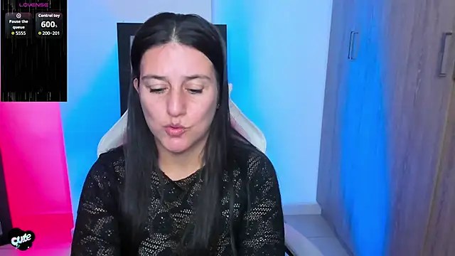 Snapshot of Saskyaa chatting on 1, 10, 2025 Saskyaa online show from 1, 10, 2025