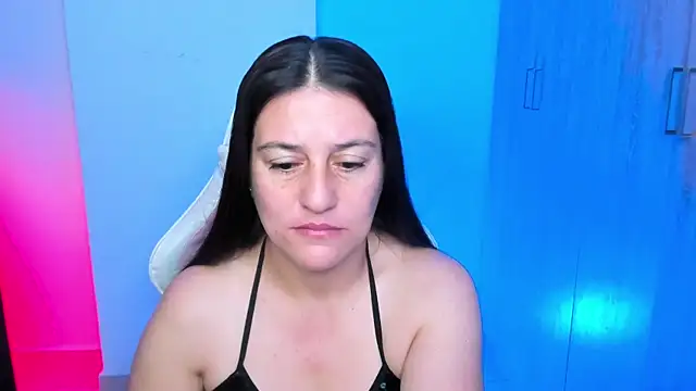 Snapshot of Saskyaa chatting on 13, 10, 2025 Saskyaa online show from 13, 10, 2025
