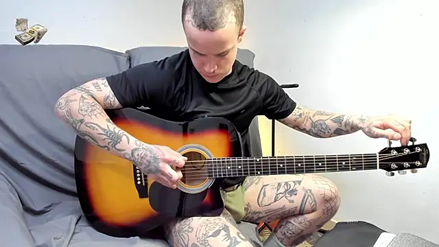 Snapshot of layneinchains chatting on 6, 2, 2026 layneinchains online show from 6, 2, 2026