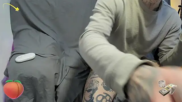 Snapshot of layneinchains chatting on 15, 2, 2026 layneinchains online show from 15, 2, 2026