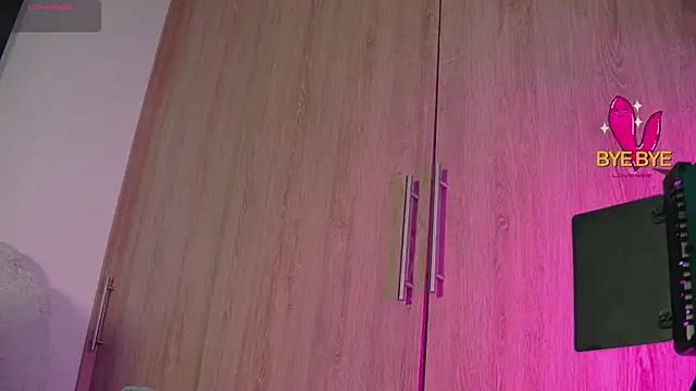 aidaadams online show from 19, 10, 2025