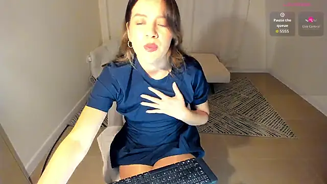 Snapshot of sara_ph chatting on 4, 4, 2026 sara ph online show from 4, 4, 2026