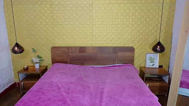 Mrs booty online show from 28, 2, 2025