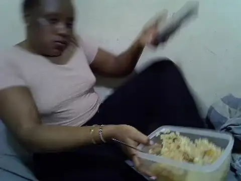 Snapshot of Crystal__Gee chatting on 27, 12, 2024 Crystal  Gee online show from 27, 12, 2024