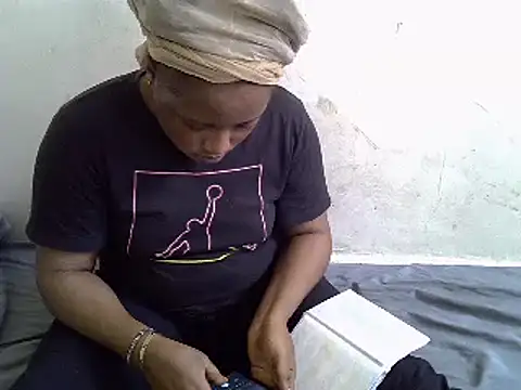 Snapshot of Crystal__Gee chatting on 30, 1, 2025 Crystal  Gee online show from 30, 1, 2025