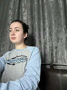 Snapshot of SweetieKendl chatting on 28, 12, 2024 SweetieKendl online show from 28, 12, 2024