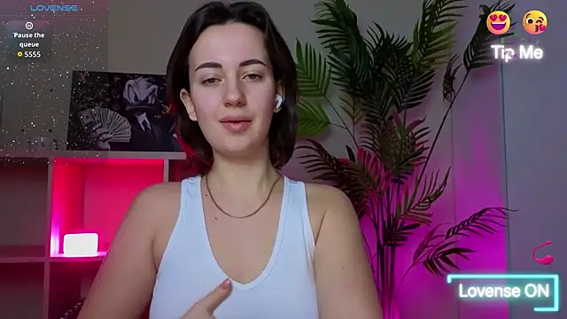 SweetieKendl online show from 3, 4, 2026