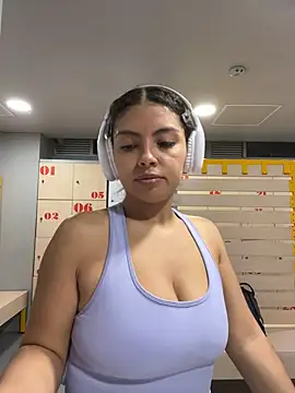 Snapshot of Nathcurly_ chatting on 16, 2, 2025 Nathcurly online show from 16, 2, 2025