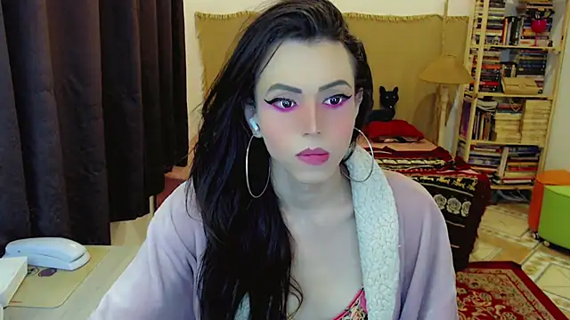 Sophie Fantasys online show from 6, 3, 2026