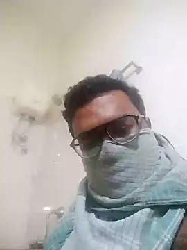 Snapshot of findmemylove chatting on 5, 1, 2025 findmemylove online show from 5, 1, 2025