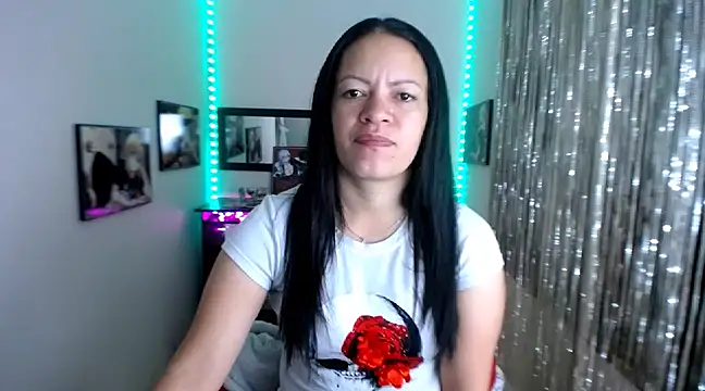 Cristal w online show from 18, 3, 2025