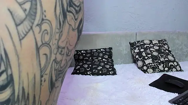 sweeeet poison online show from 2, 12, 2024