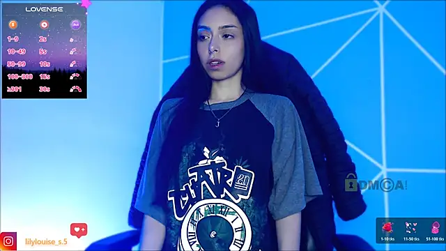 Snapshot of lilylouisee chatting on 22, 12, 2025 lilylouisee online show from 22, 12, 2025