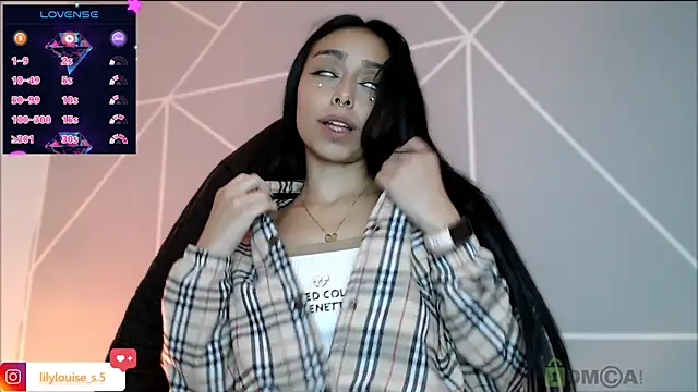 Snapshot of lilylouisee chatting on 12, 2, 2026 lilylouisee online show from 12, 2, 2026