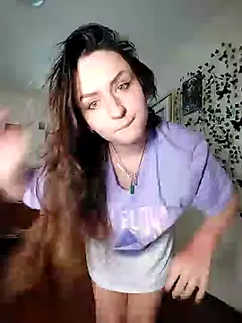 Snapshot of NaughtYHomemadE chatting on 9, 12, 2024 NaughtYHomemadE online show from 9, 12, 2024