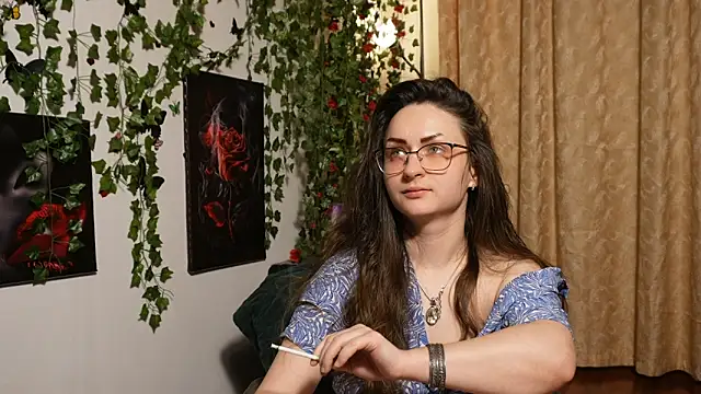 Snapshot of NaughtYHomemadE chatting on 25, 10, 2025 NaughtYHomemadE online show from 25, 10, 2025