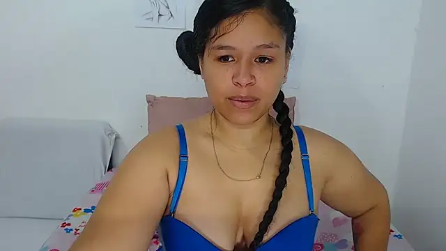 Snapshot of Hazel_donna chatting on 26, 5, 2026 Hazel donna online show from 26, 5, 2026