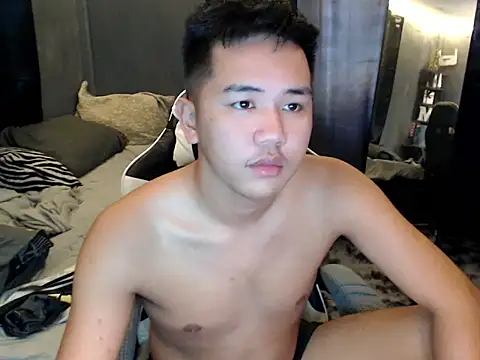 Snapshot of xgregor07 chatting on 28, 10, 2025 xgregor07 online show from 28, 10, 2025