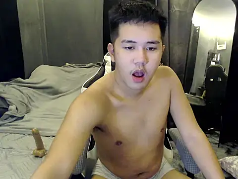 Snapshot of xgregor07 chatting on 5, 11, 2025 xgregor07 online show from 5, 11, 2025