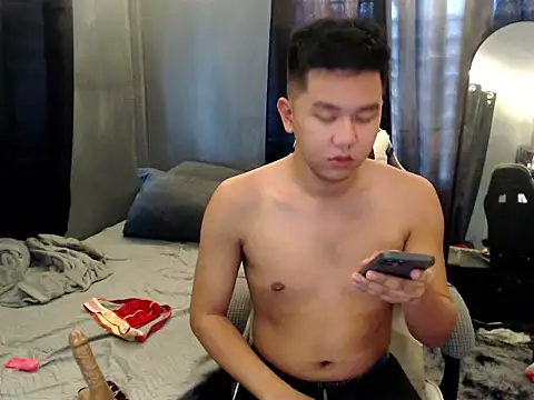 Snapshot of xgregor07 chatting on 12, 11, 2025 xgregor07 online show from 12, 11, 2025