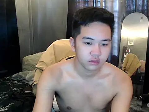 Snapshot of xgregor07 chatting on 1, 12, 2025 xgregor07 online show from 1, 12, 2025