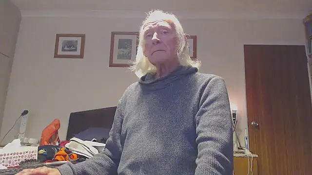 WaverlyKernow online show from 15, 10, 2025