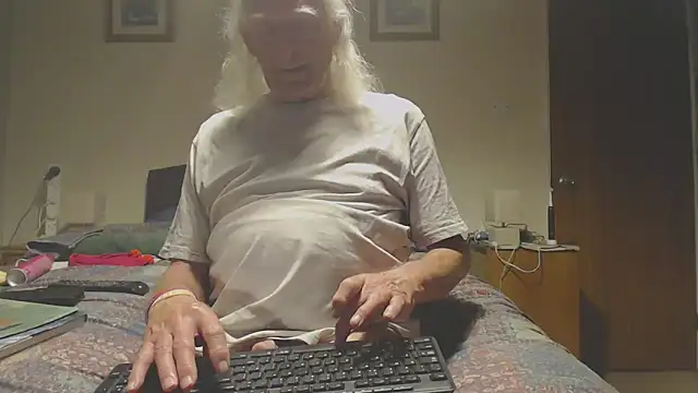 WaverlyKernow online show from 24, 4, 2026