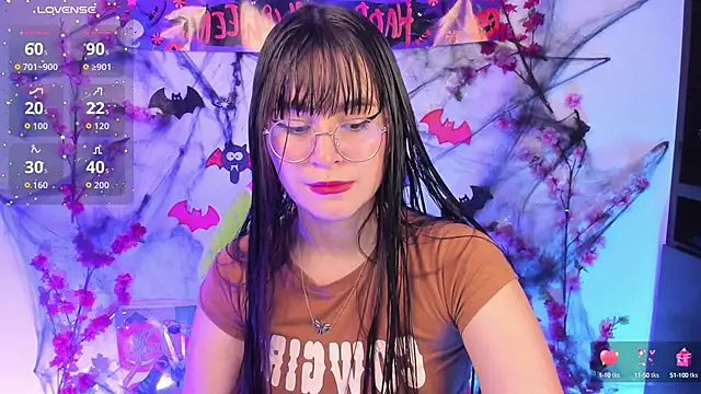 Snapshot of honeykitty_777 chatting on 25, 10, 2025 honeykitty 777 online show from 25, 10, 2025