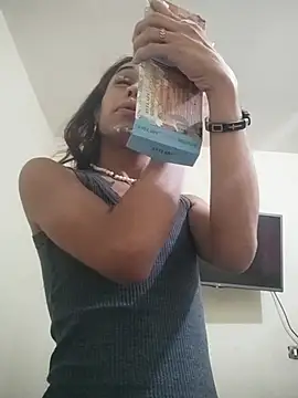 pretty ariiel online show from 30, 6, 2026