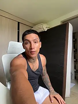 Snapshot of sendfer chatting on 4, 2, 2026 sendfer online show from 4, 2, 2026