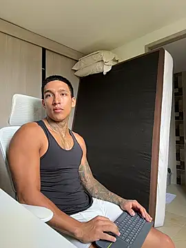 Snapshot of sendfer chatting on 24, 2, 2026 sendfer online show from 24, 2, 2026