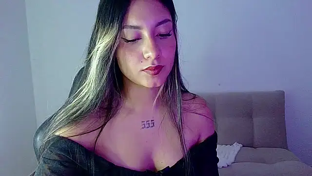 Lia 14  online show from 6, 3, 2026