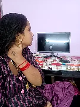 Snapshot of reemacouple007 chatting on 3, 2, 2026 reemacouple007 online show from 3, 2, 2026