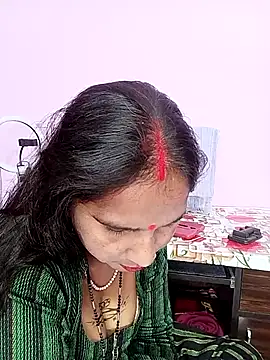 Snapshot of reemacouple007 chatting on 4, 2, 2026 reemacouple007 online show from 4, 2, 2026