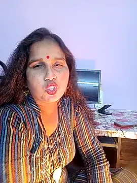 Snapshot of reemacouple007 chatting on 10, 2, 2026 reemacouple007 online show from 10, 2, 2026