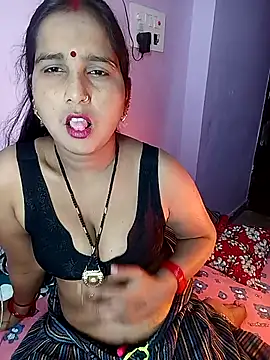 Snapshot of reemacouple007 chatting on 13, 2, 2026 reemacouple007 online show from 13, 2, 2026