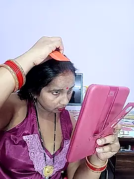 Snapshot of reemacouple007 chatting on 22, 2, 2026 reemacouple007 online show from 22, 2, 2026