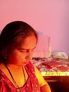 Snapshot of reemacouple007 chatting on 26, 2, 2026 reemacouple007 online show from 26, 2, 2026