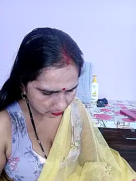 Snapshot of reemacouple007 chatting on 9, 3, 2026 reemacouple007 online show from 9, 3, 2026