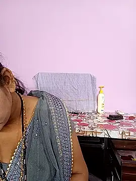 Snapshot of reemacouple007 chatting on 23, 3, 2026 reemacouple007 online show from 23, 3, 2026