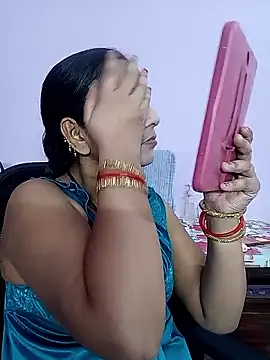 Snapshot of reemacouple007 chatting on 14, 4, 2026 reemacouple007 online show from 14, 4, 2026