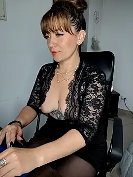 tata laima   online show from 4, 3, 2025