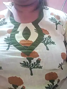 Snapshot of Ravina_patil1 chatting on 6, 3, 2025 Ravina patil1 online show from 6, 3, 2025