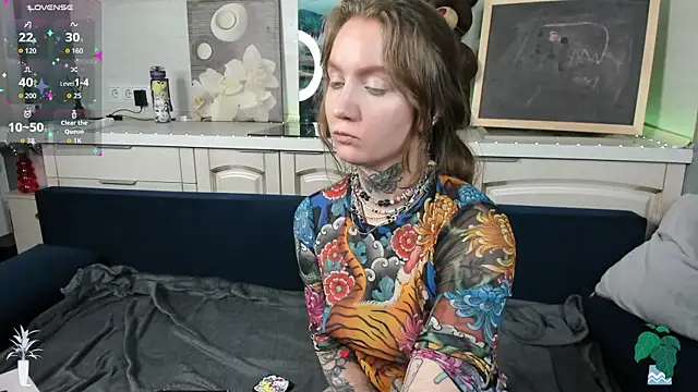 Mary Xextra online show from 25, 3, 2026